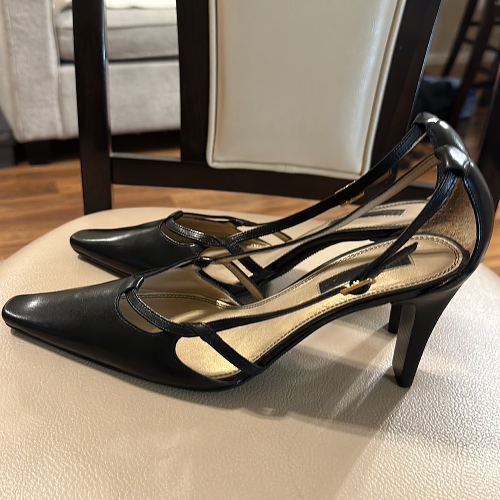 Ladies dress shoes by Unisa size 10B, worn once - Picture 2 of 7